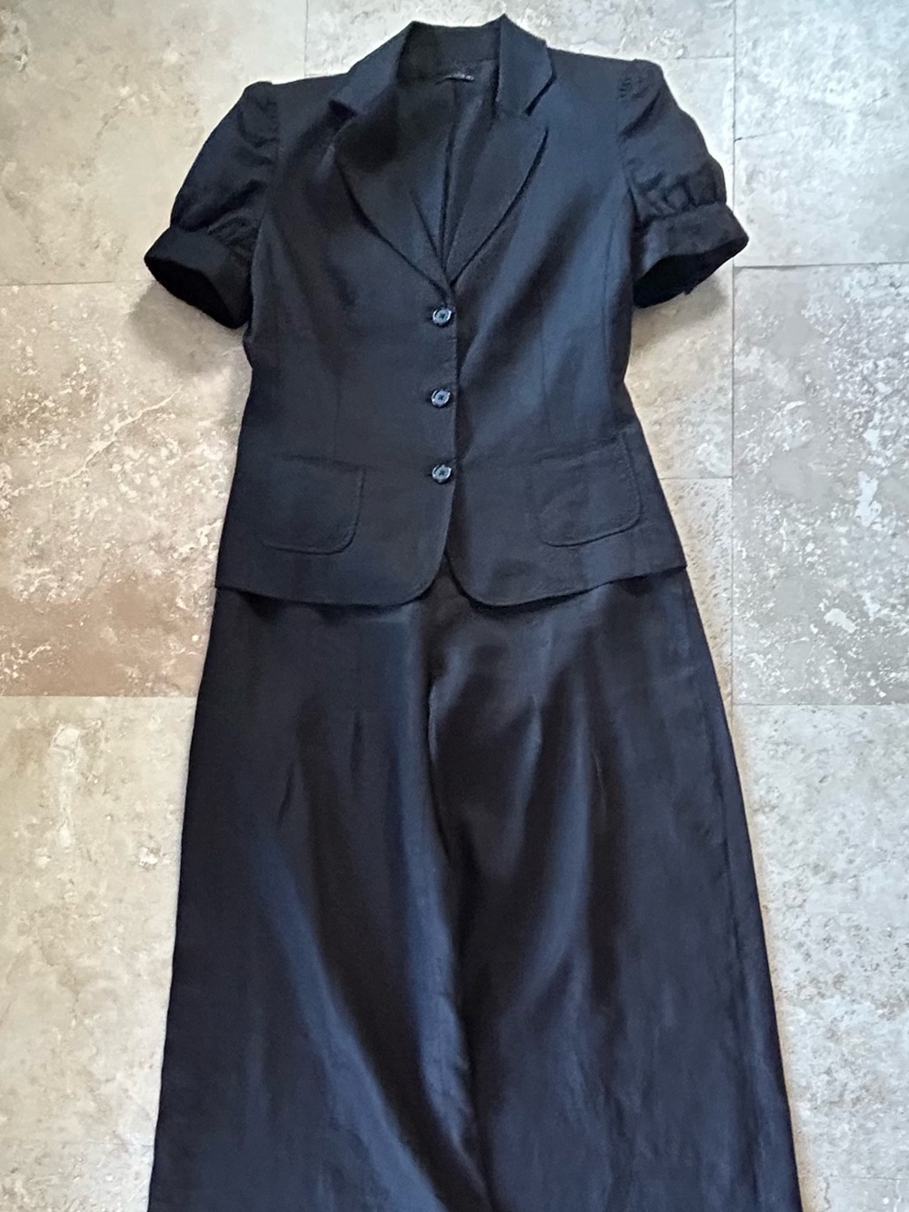 Tahari Black Short-Sleeve Tailored Blazer with Patch Pockets, Stitching Details - Picture 13 of 15